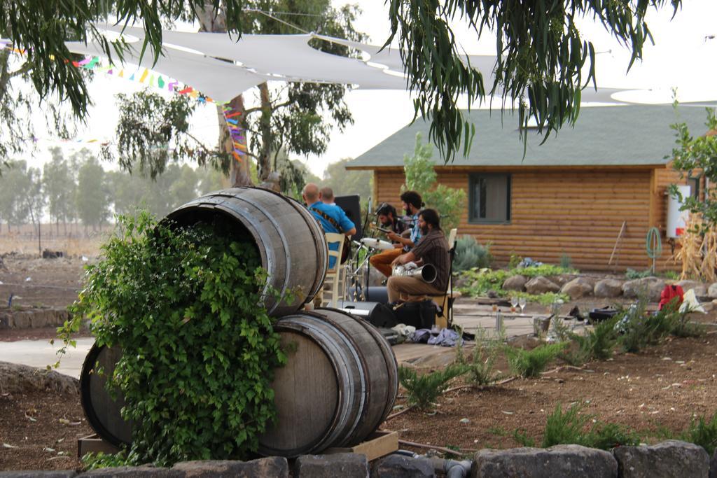 Assaf Boutique Winery & Cabins Kidmat Tsvi Exterior photo