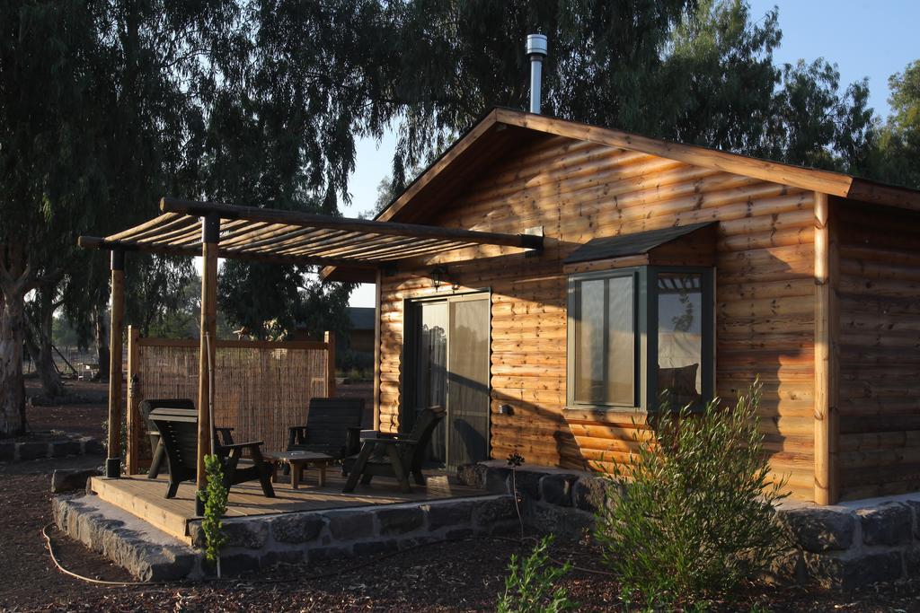 Assaf Boutique Winery & Cabins Kidmat Tsvi Exterior photo